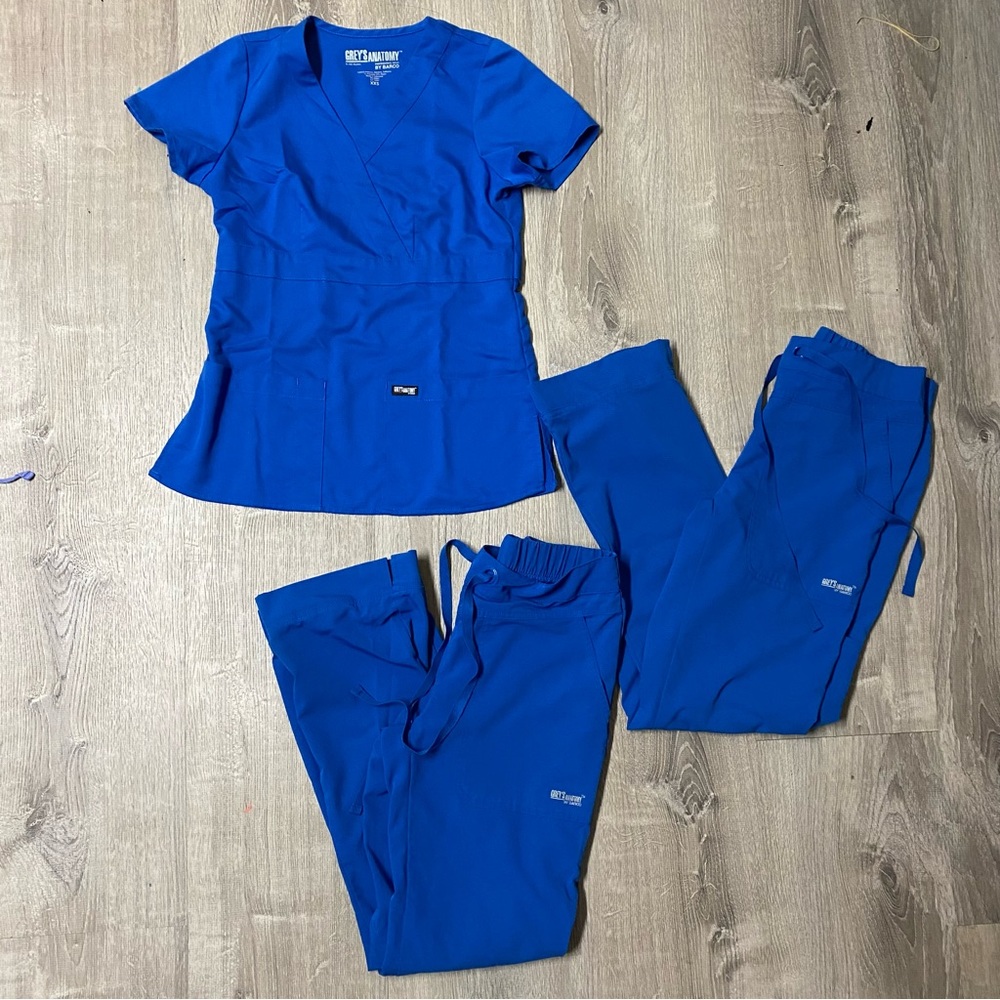 Grey’s Anatomy Royal Blue Scrubs XXS - 1 Top & 2 Pants